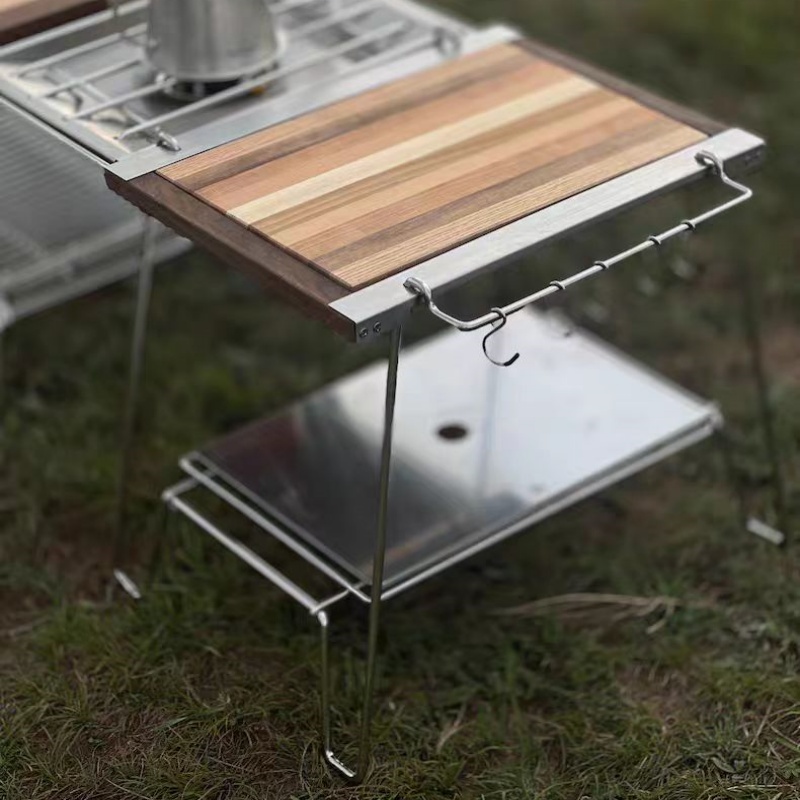 Outdoor Camping Folding Table - โต๊ะ IGT สำหรับตั้งแคมป์กลางแจ้ง หนึ่งชุด โต๊ะพับสองชั้นแบบประกอบได้